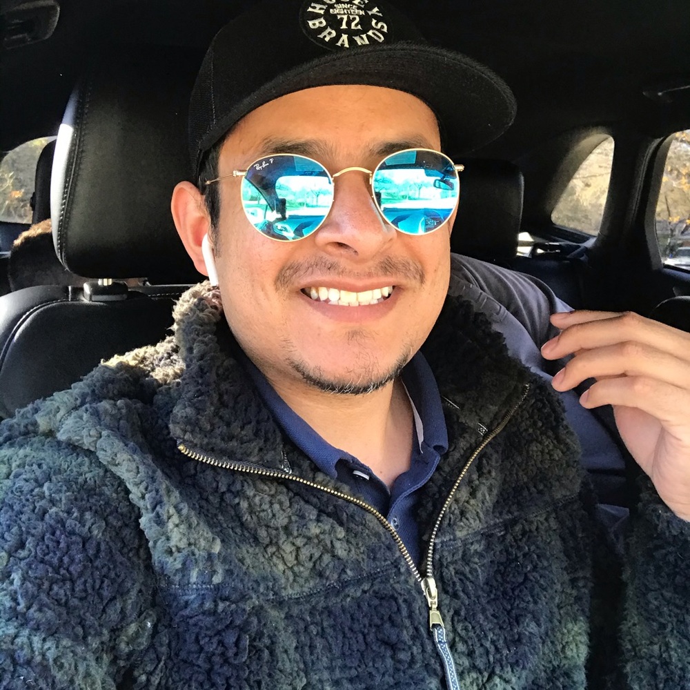 Meet your Posher, Gerardo